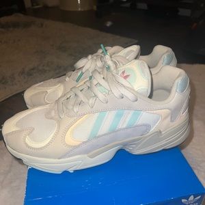 New Adidas Yung 1 Mint Size 9